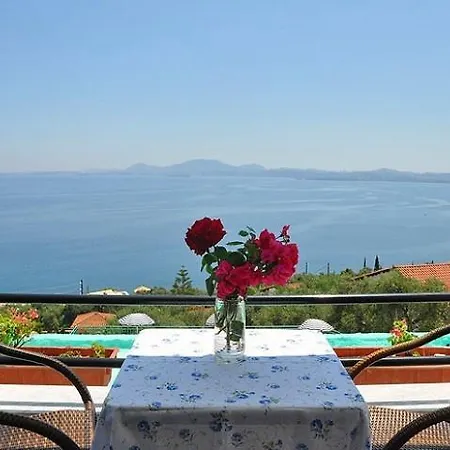 Giannis Servos Hotel Barbati